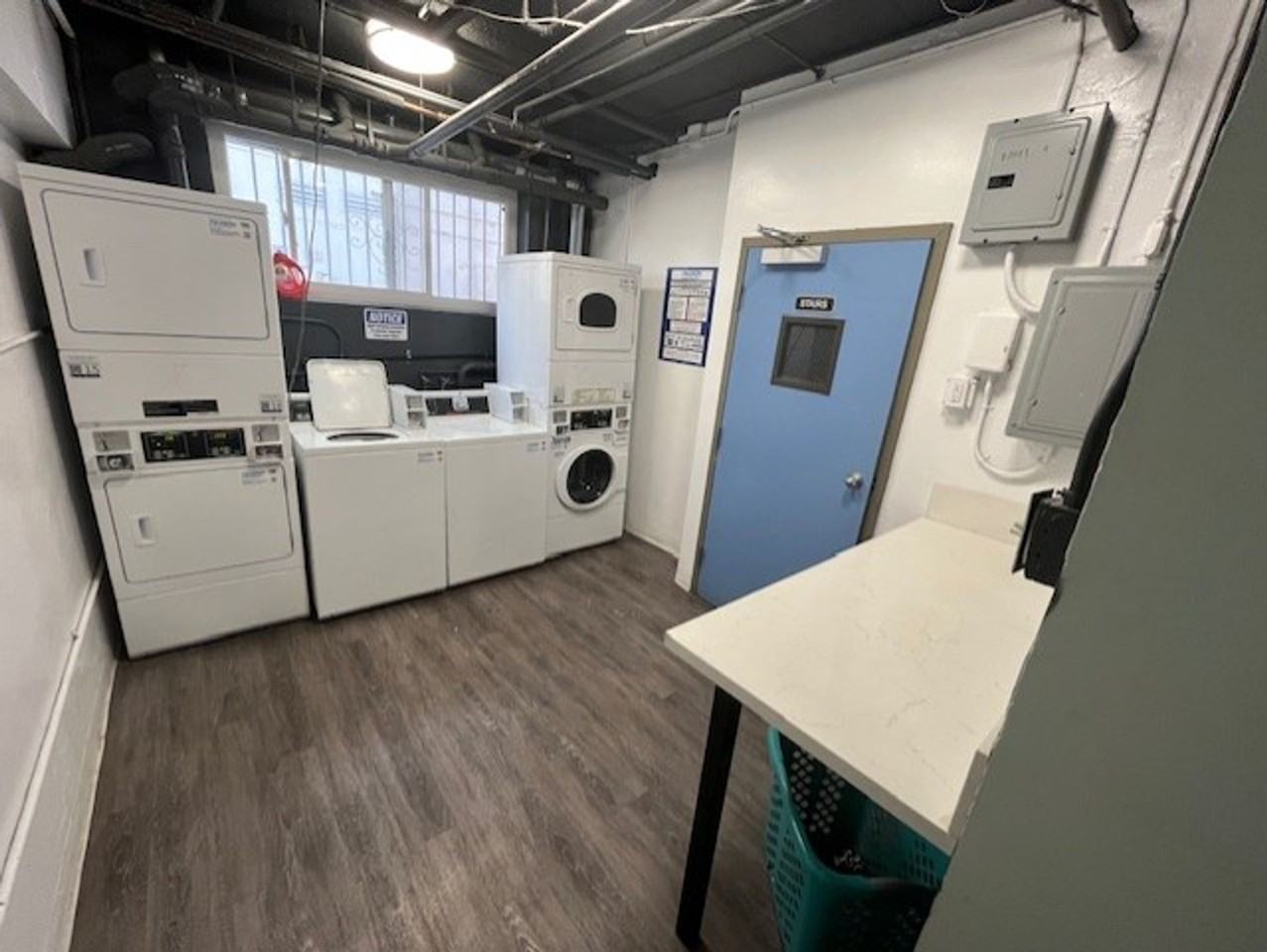 123 California Ave - Photo 4 of 41