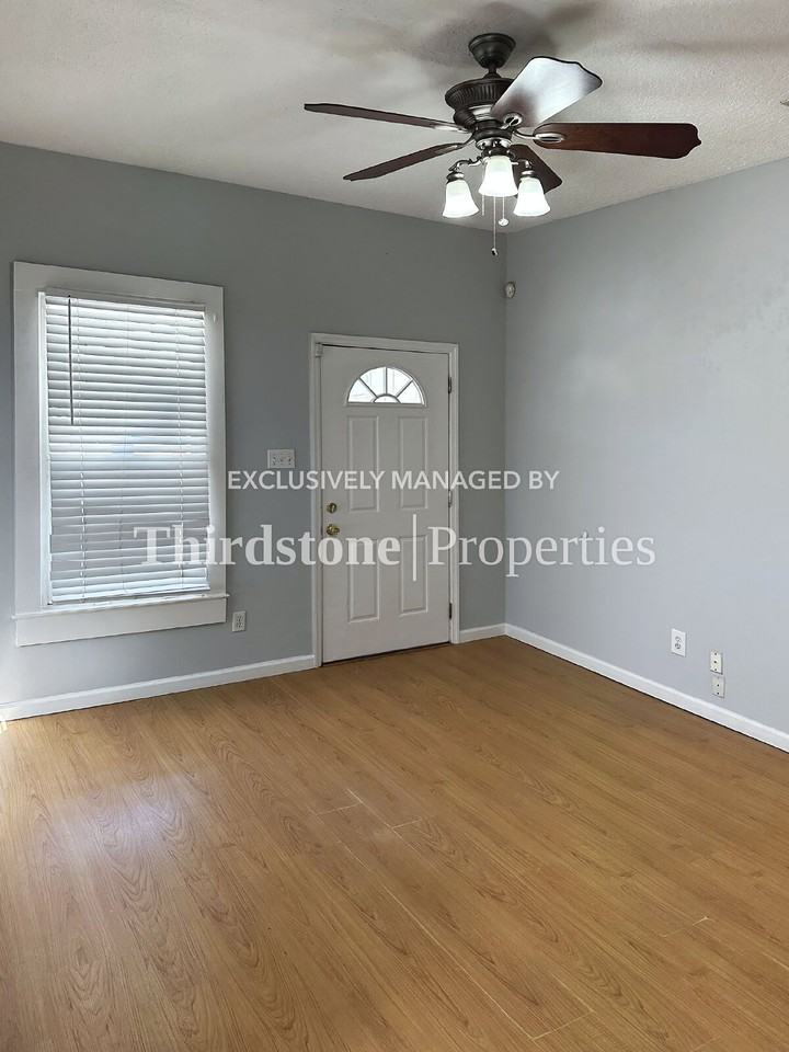 320 W 22nd St - Photo 2 of 26