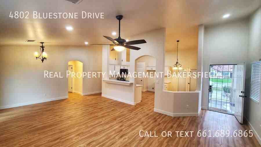 4802 Bluestone Dr - Photo 3 of 15