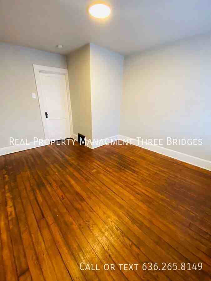 5535 Grace Ave - Photo 3 of 13