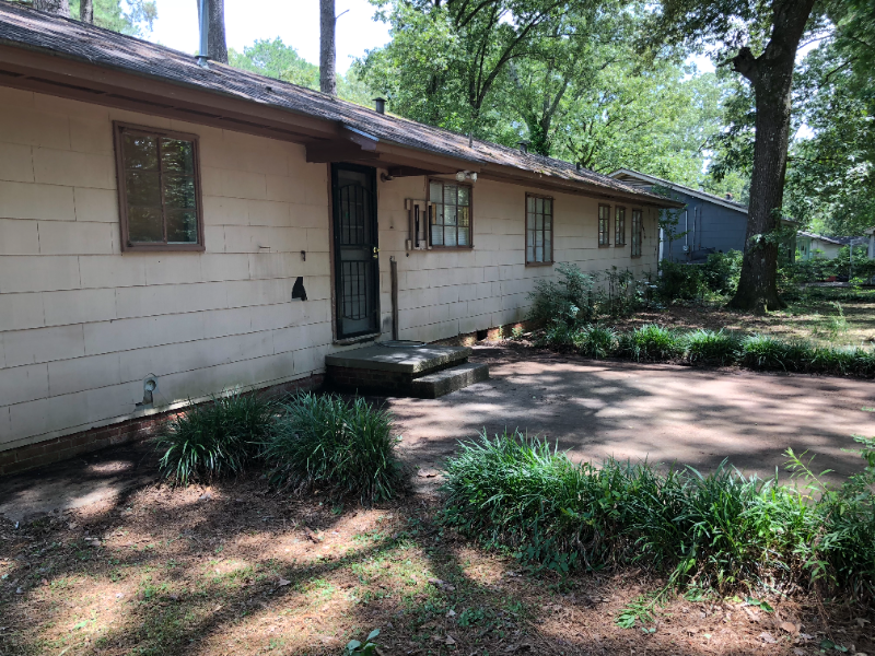 3123 Bilgray Dr - Photo 2 of 13