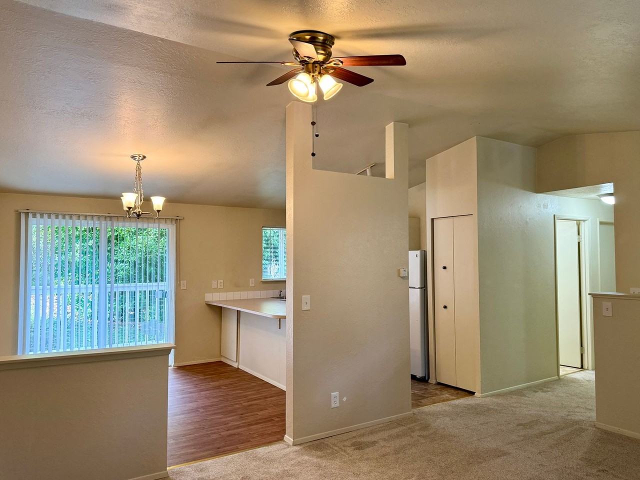 6915 Chico Way Nw - Photo 5 of 28