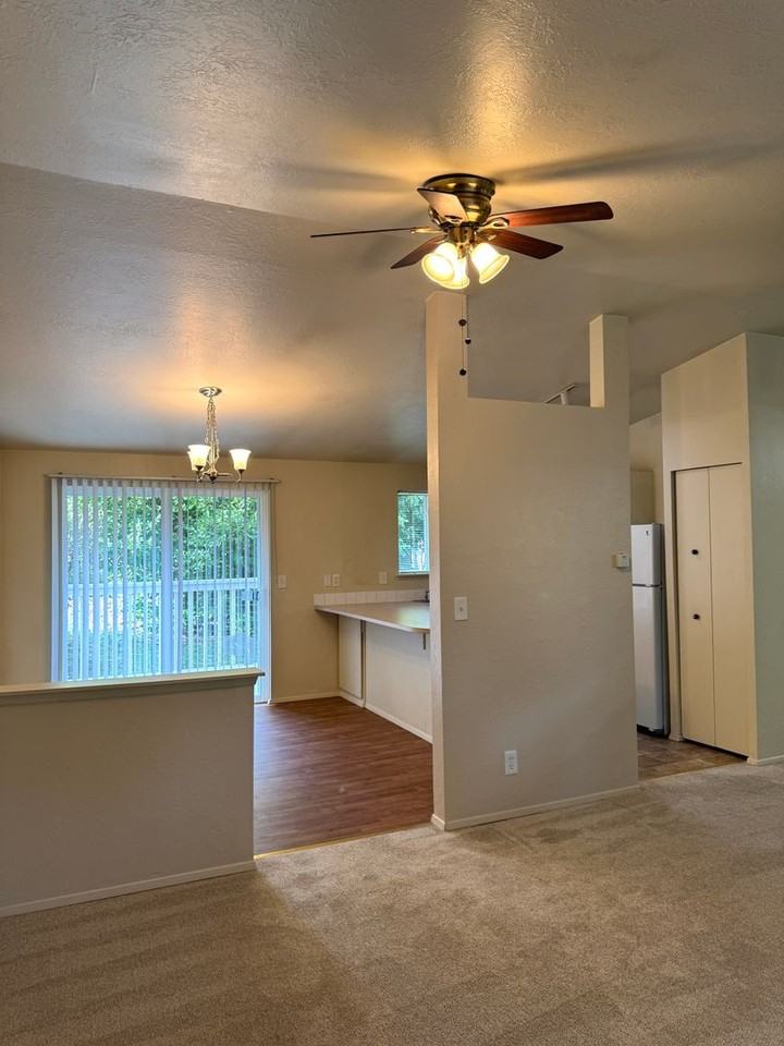 6915 Chico Way Nw - Photo 6 of 28