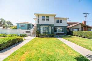 featured image of 440 East San Antonio Drive