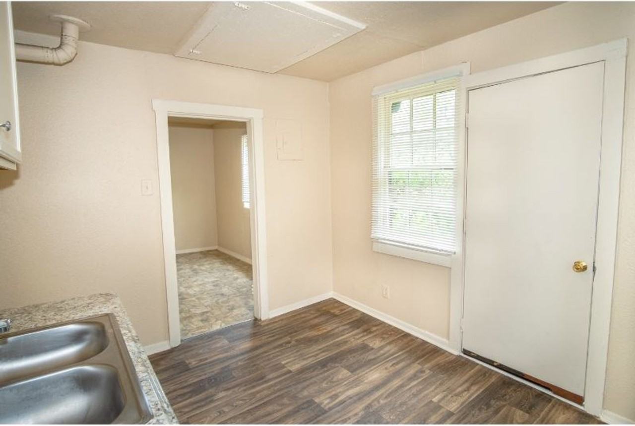 514 Bee St - Photo 7 of 15