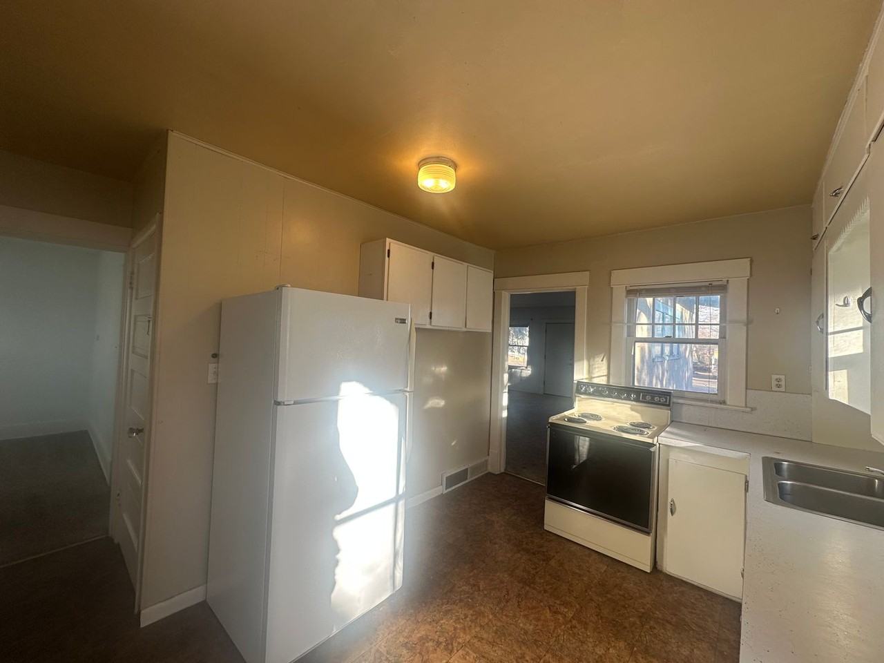 308 W Hamilton St - Photo 3 of 16