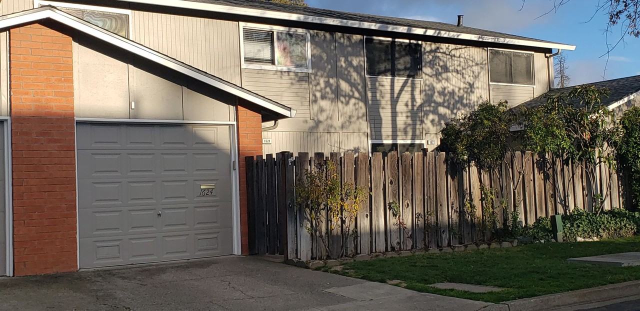 1624 Via Del Cabana St - Photo 3 of 36