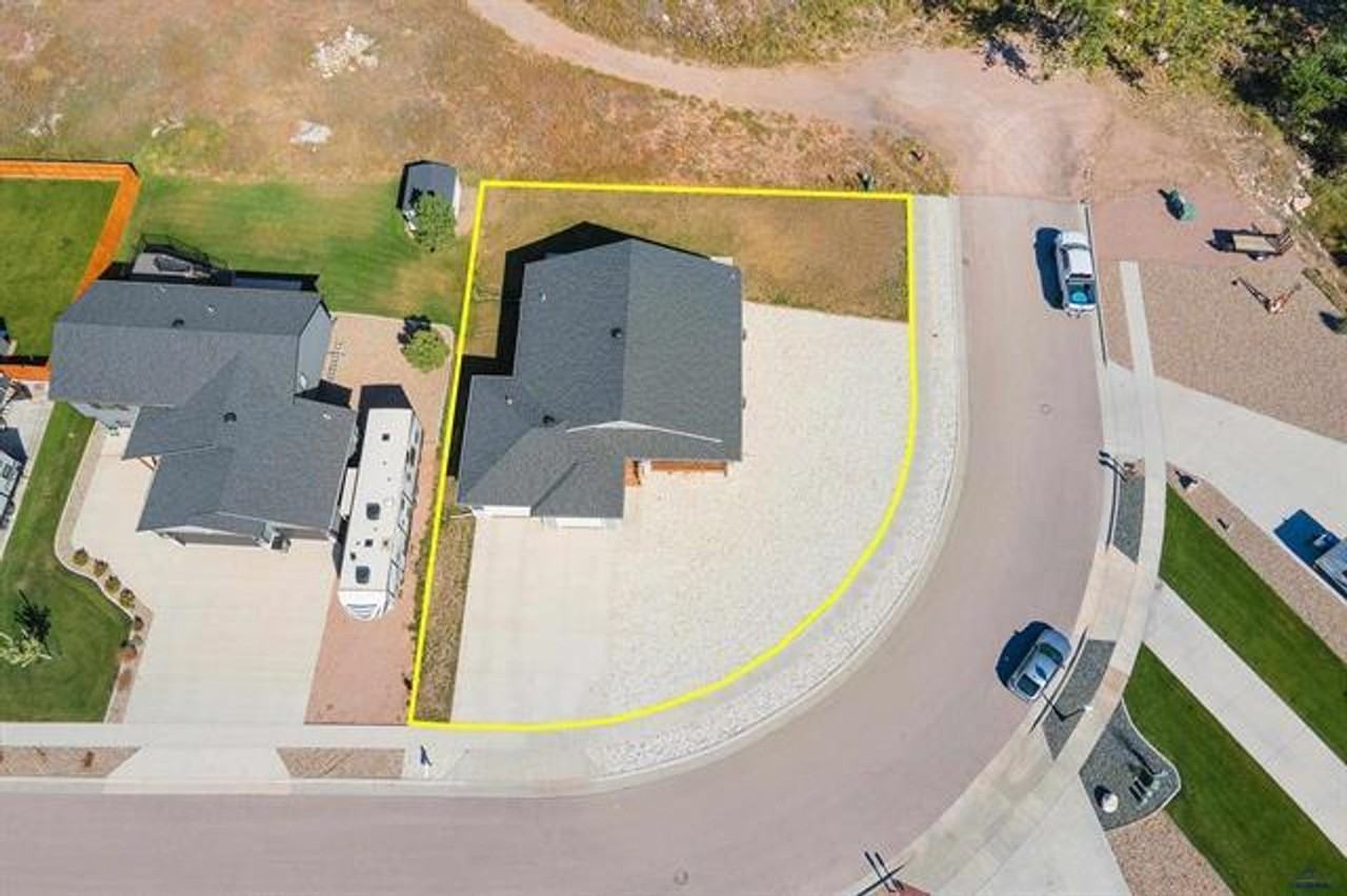 13570 Telluride St - Photo 2 of 27