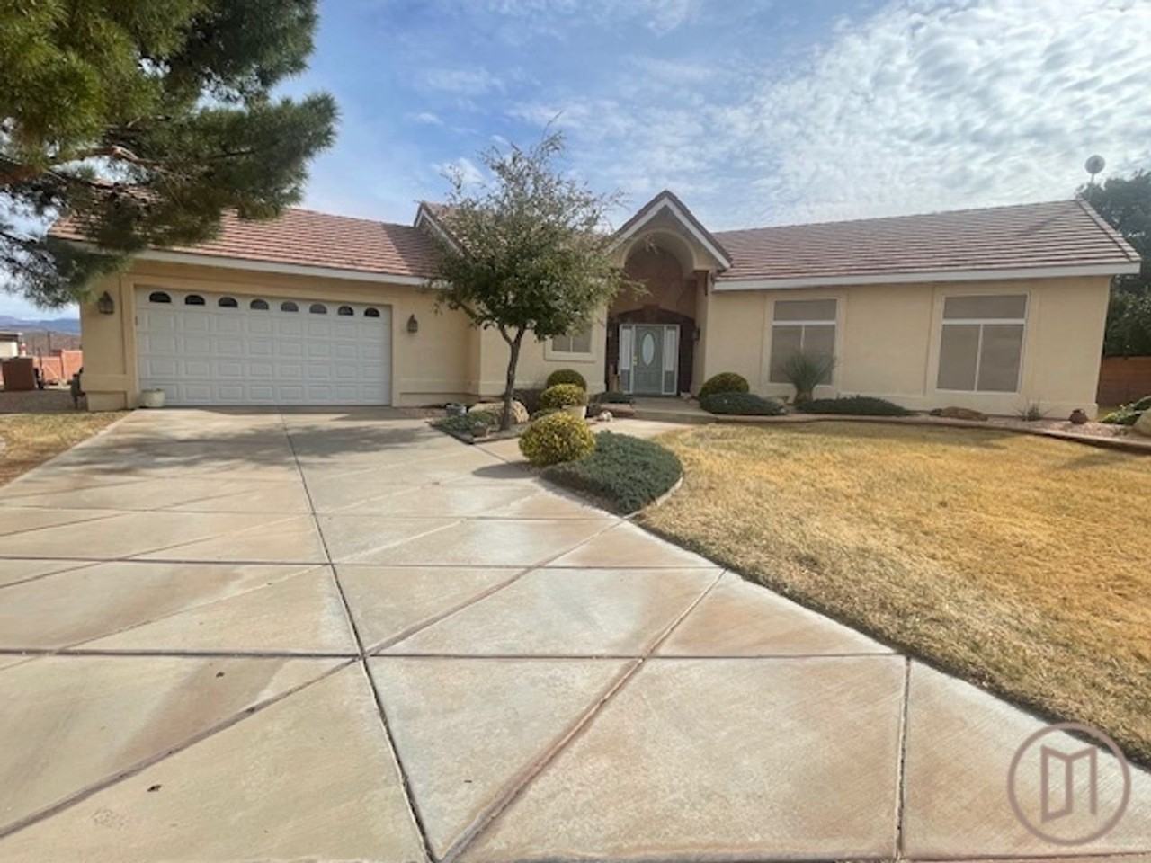 125 S 2330 W - Photo 4 of 27