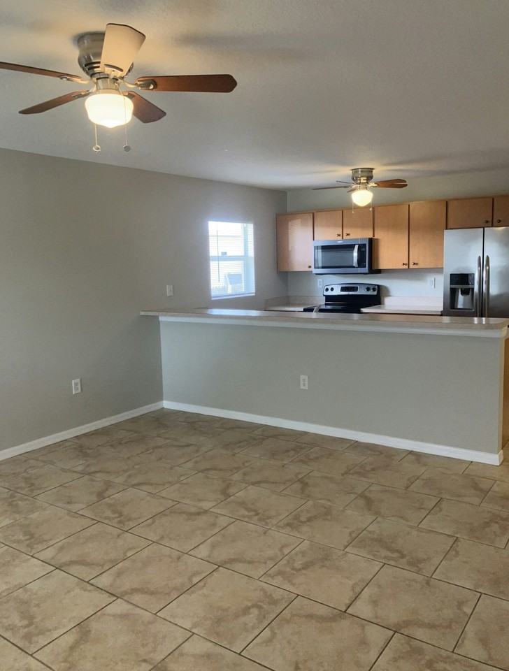 8617 44th Avenue Drive West - Photo 2 of 17