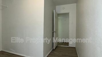featured image of 1015 W 13th St #1