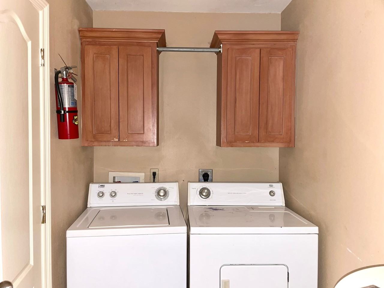1303 W Kiwi Ave #2 - Photo 5 of 10