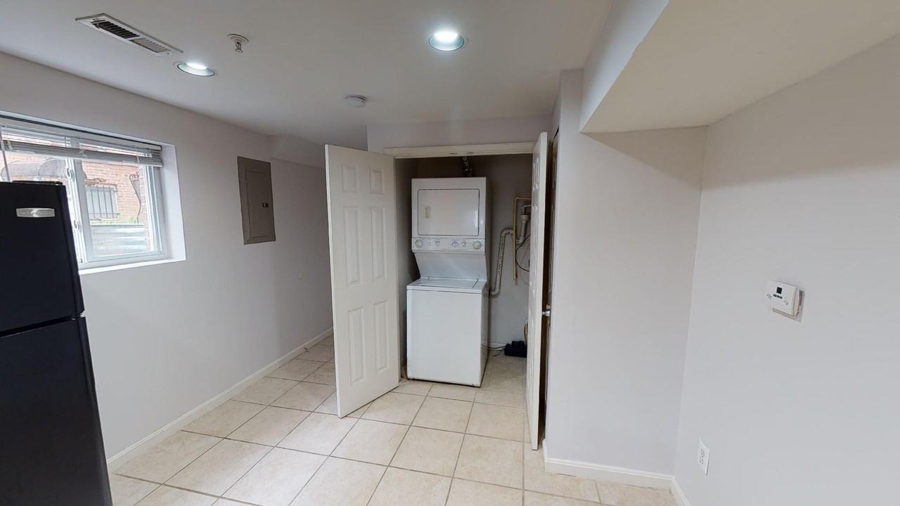 732 Park Rd Nw #B4 - Photo 7 of 17