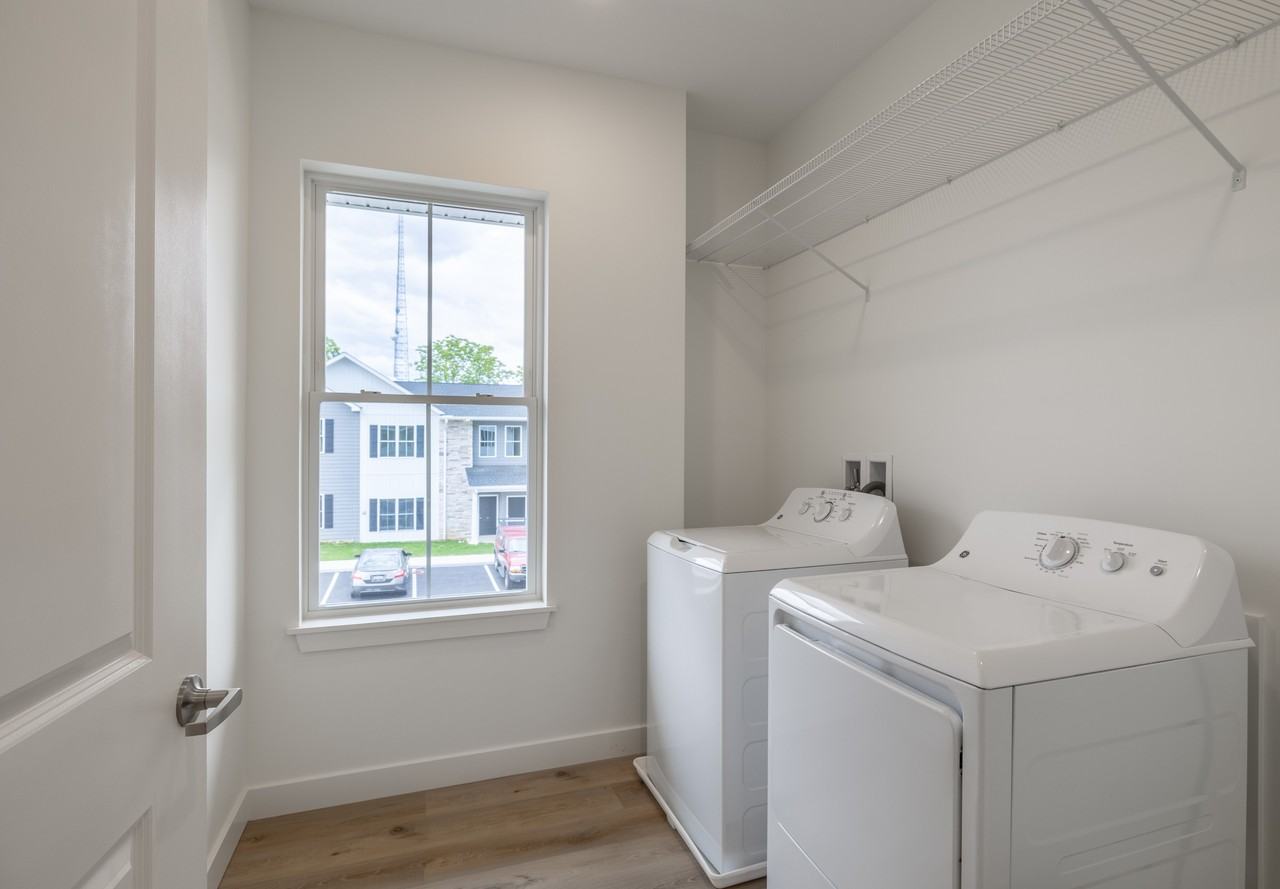 85 Harmony Hall Dr #2 - Photo 4 of 10