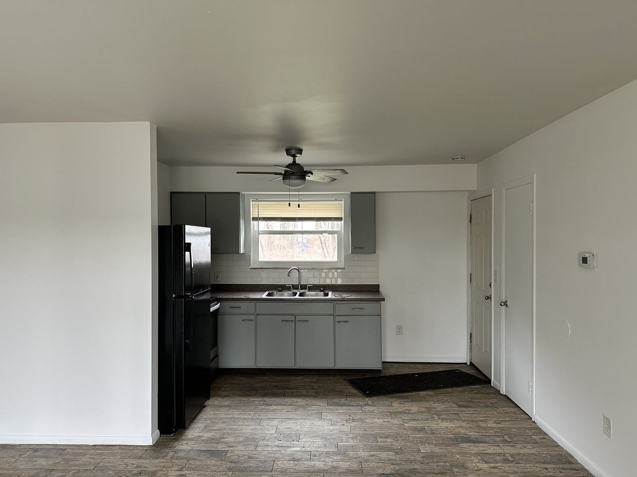 16183 Crest Dr #1 - Photo 3 of 23