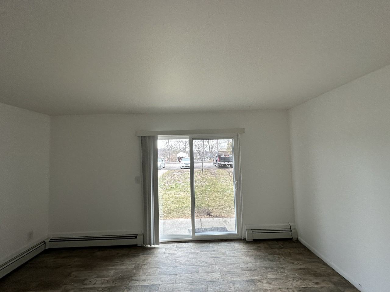 16183 Crest Dr #1 - Photo 4 of 23
