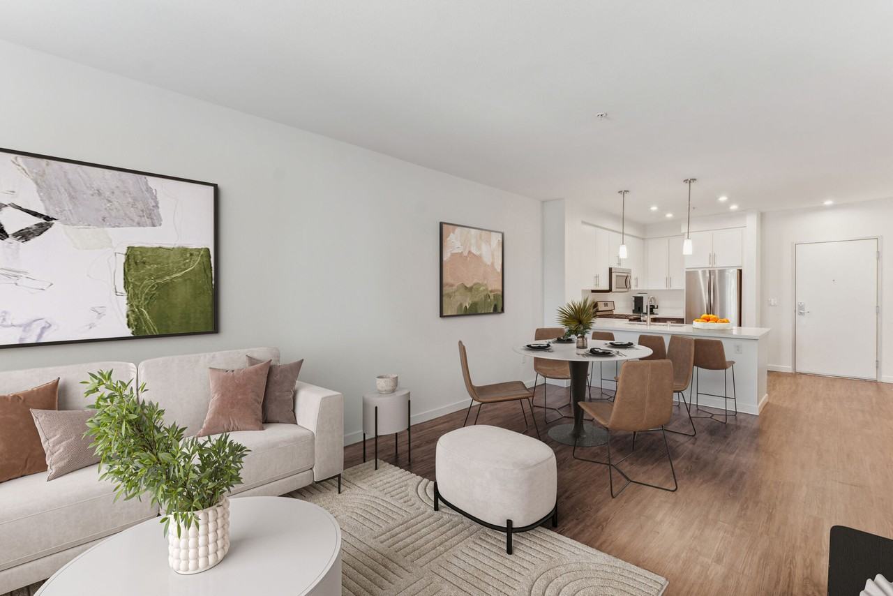 Nineteen01 - Photo 2 of 49