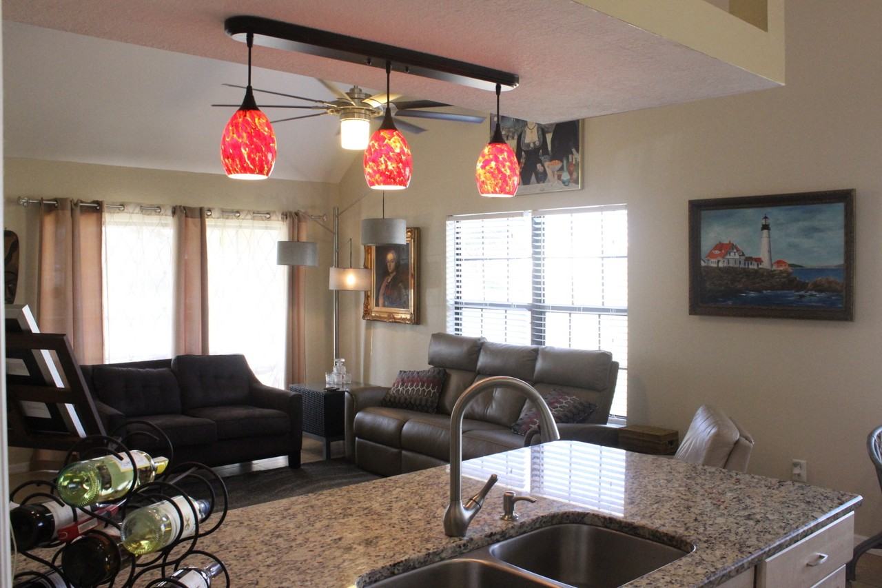 907 Cape Coral Parkway West - Photo 4 of 14