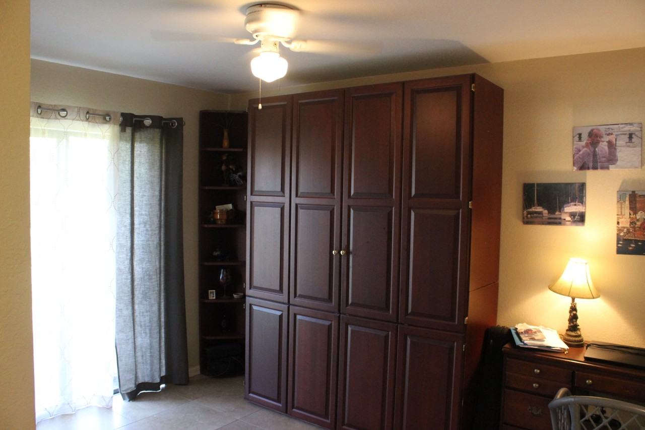 907 Cape Coral Parkway West - Photo 5 of 14