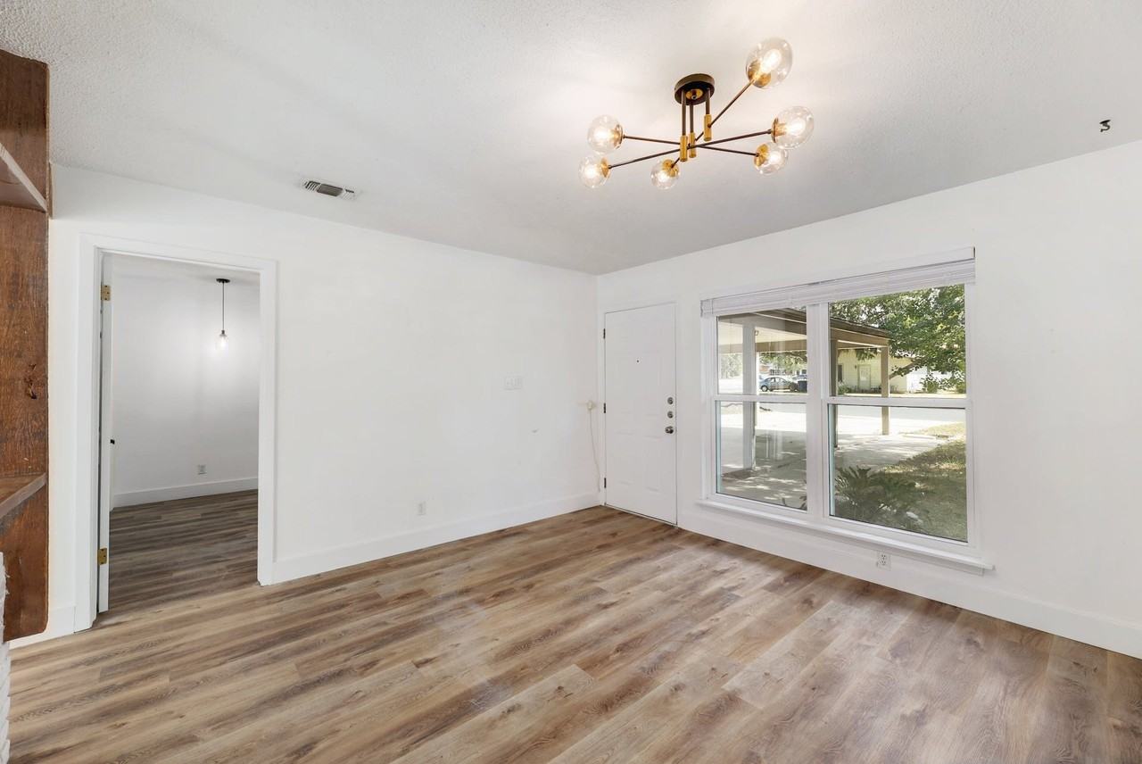 8312 Bowling Green Drive - Photo 3 of 10