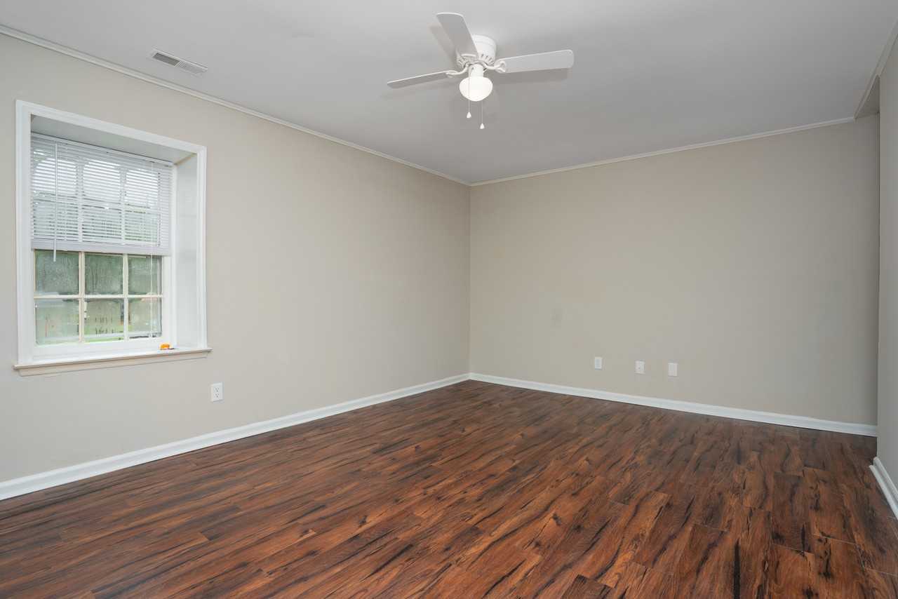 Planters St Duplexes - Photo 4 of 10