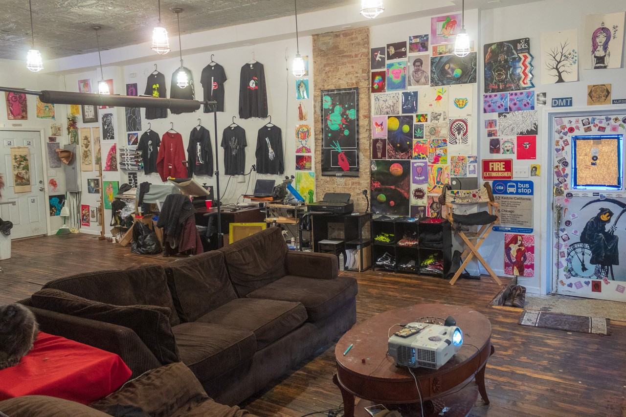 4559 S Hermitage Ave - Photo 5 of 11