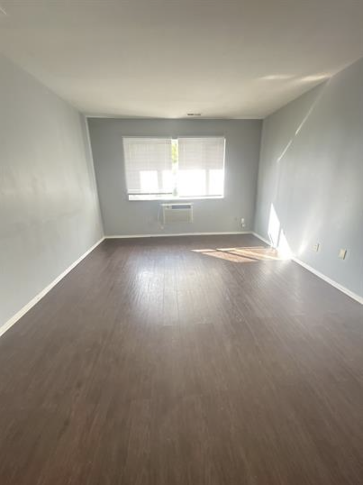 The Town - Photo 2 of 24