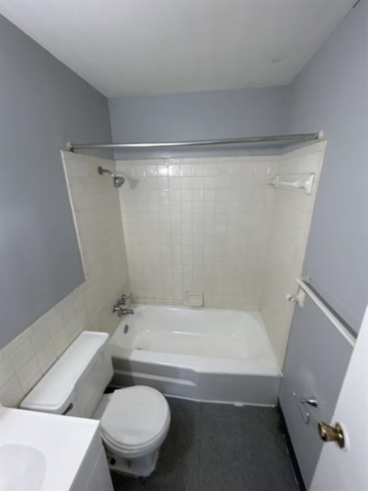 The Town - Photo 7 of 24