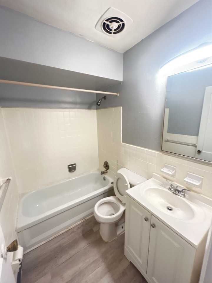 127-129 Paw Paw Street - Photo 6 of 13
