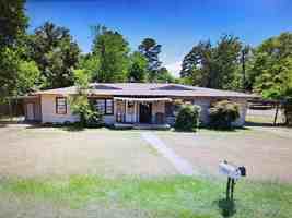 featured image of 1910 Leona Street