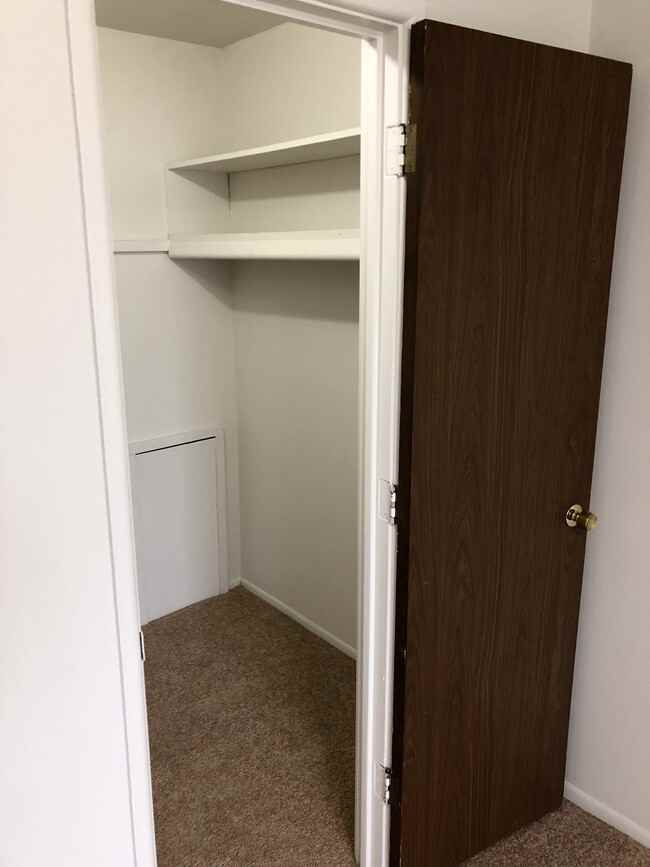 32684 Mound Road - Photo 7 of 42