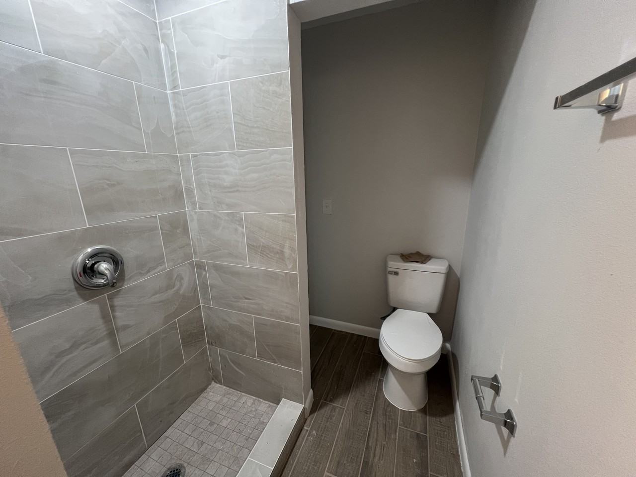 2800 Hurst Road - Photo 3 of 9