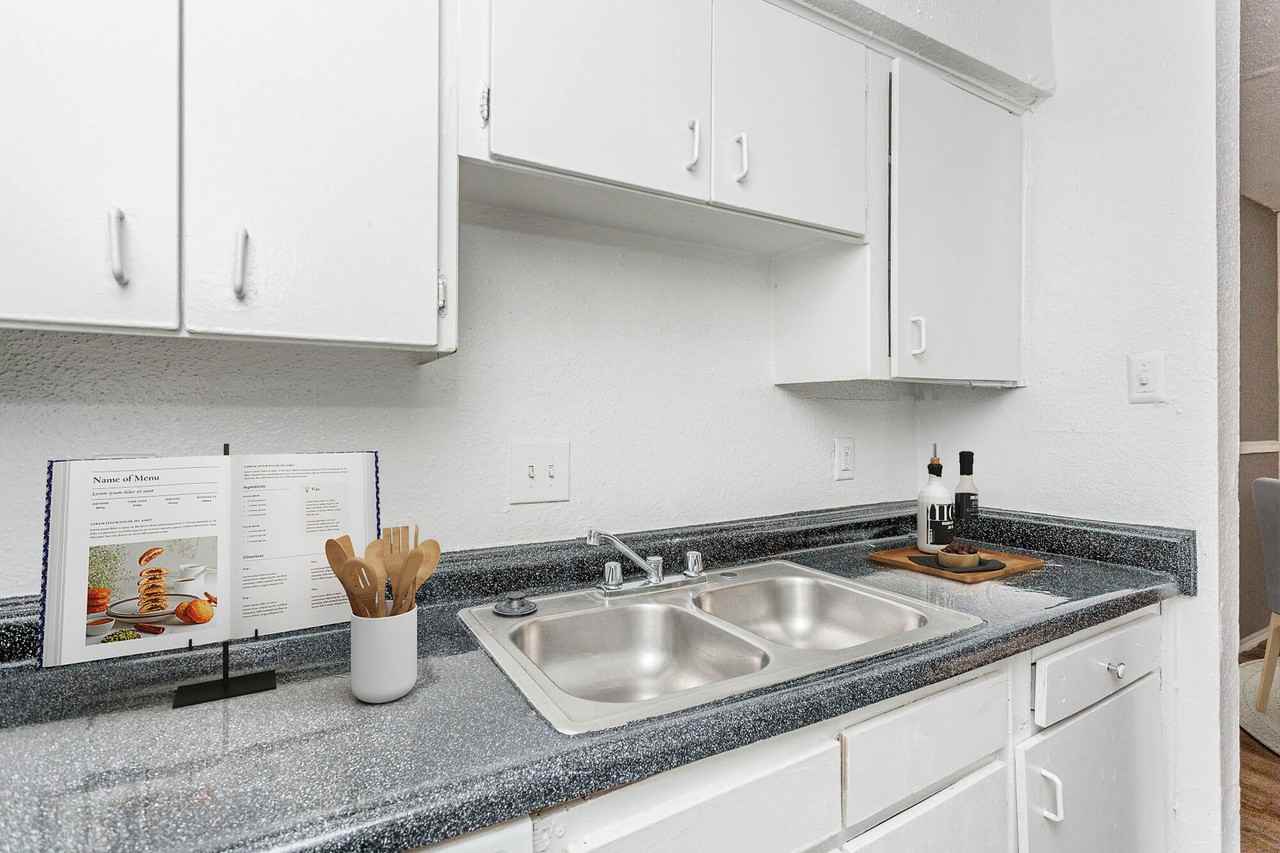 Valencia at Spring Branch - Photo 7 of 17