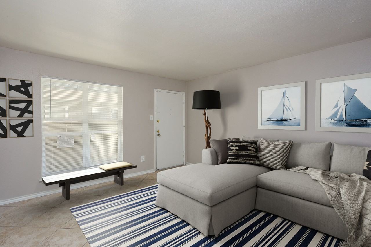 Victoria Park - Photo 6 of 50