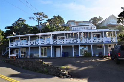 522 Northwest Inlet Avenue - Photo 2 of 12