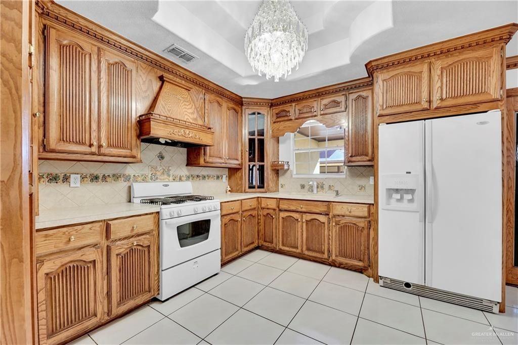 4015 Jupiter St - Photo 2 of 21