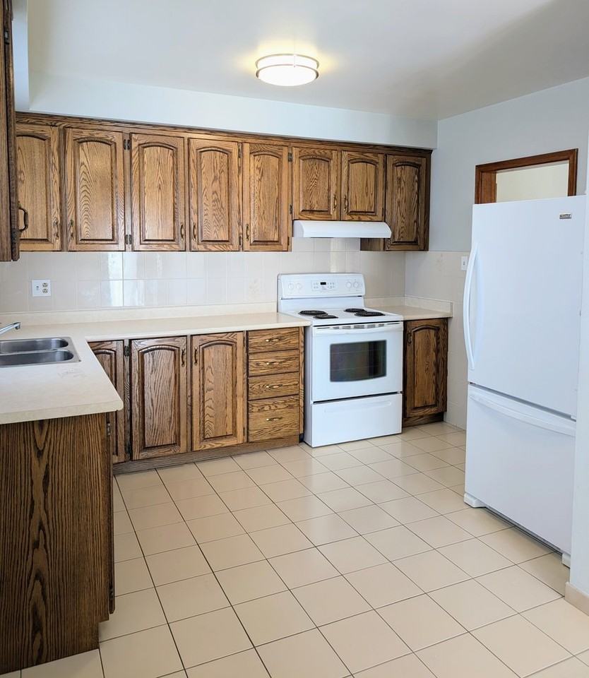 71 Sorlyn Ave - Photo 2 of 12