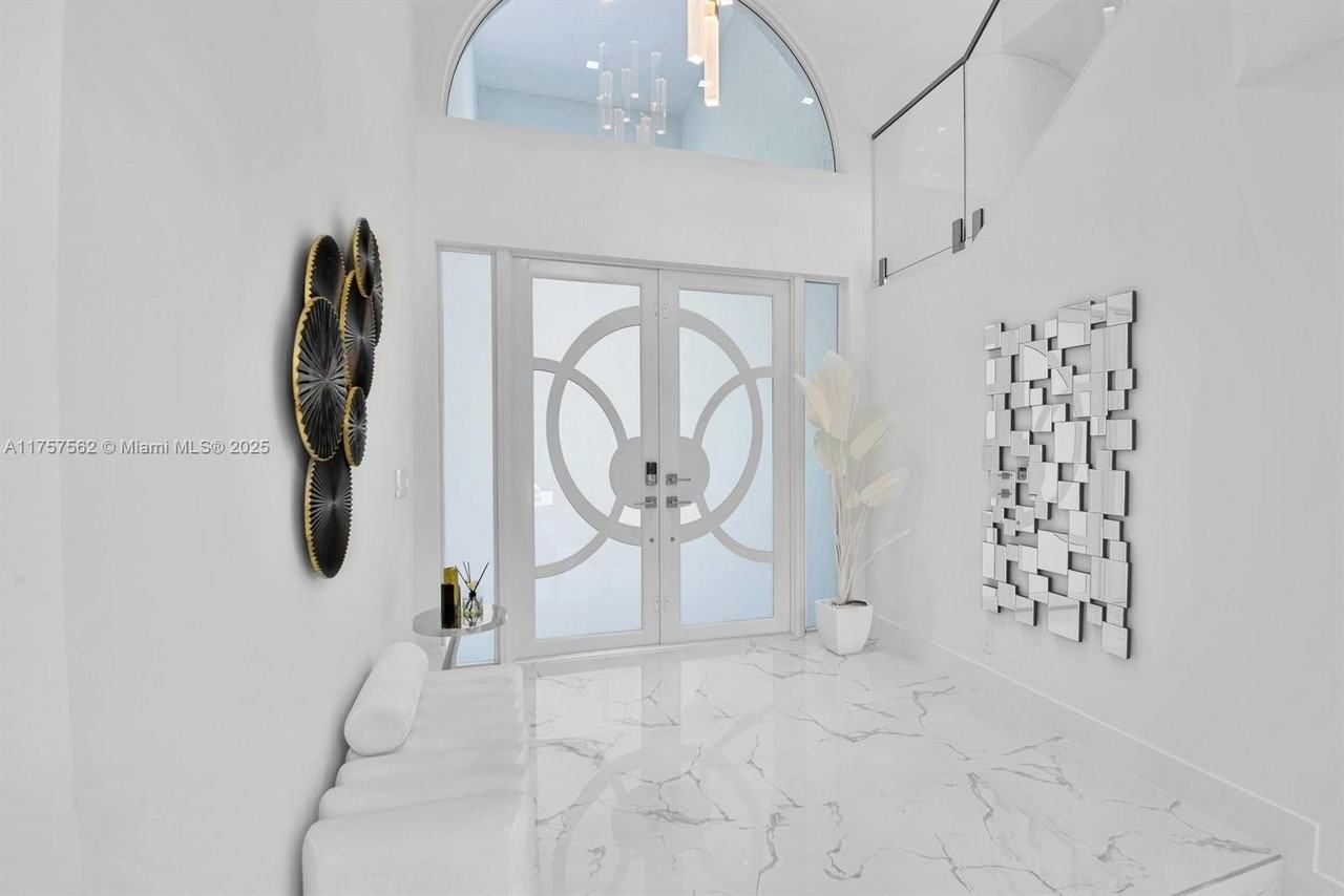 2578 Nw 63rd Ln - Photo 7 of 50