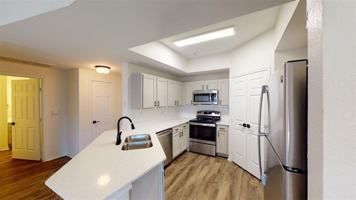 featured image of 1600 N 9th St #211