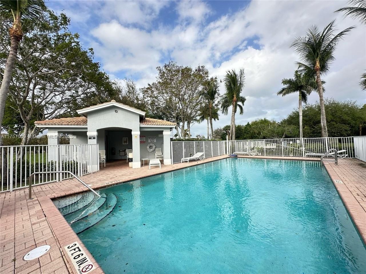 16147 Sierra Palms Dr - Photo 4 of 21