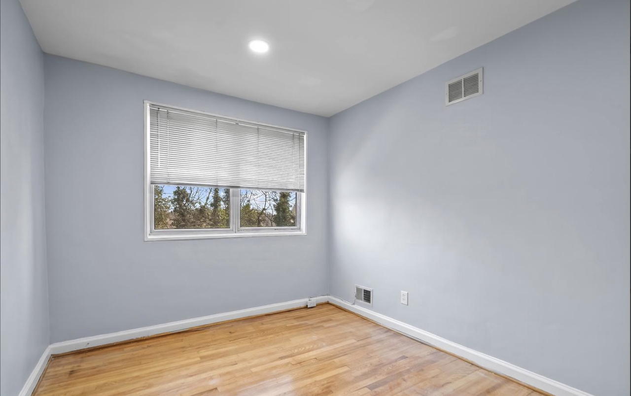 4713 Wrenwood Ave - Photo 3 of 16