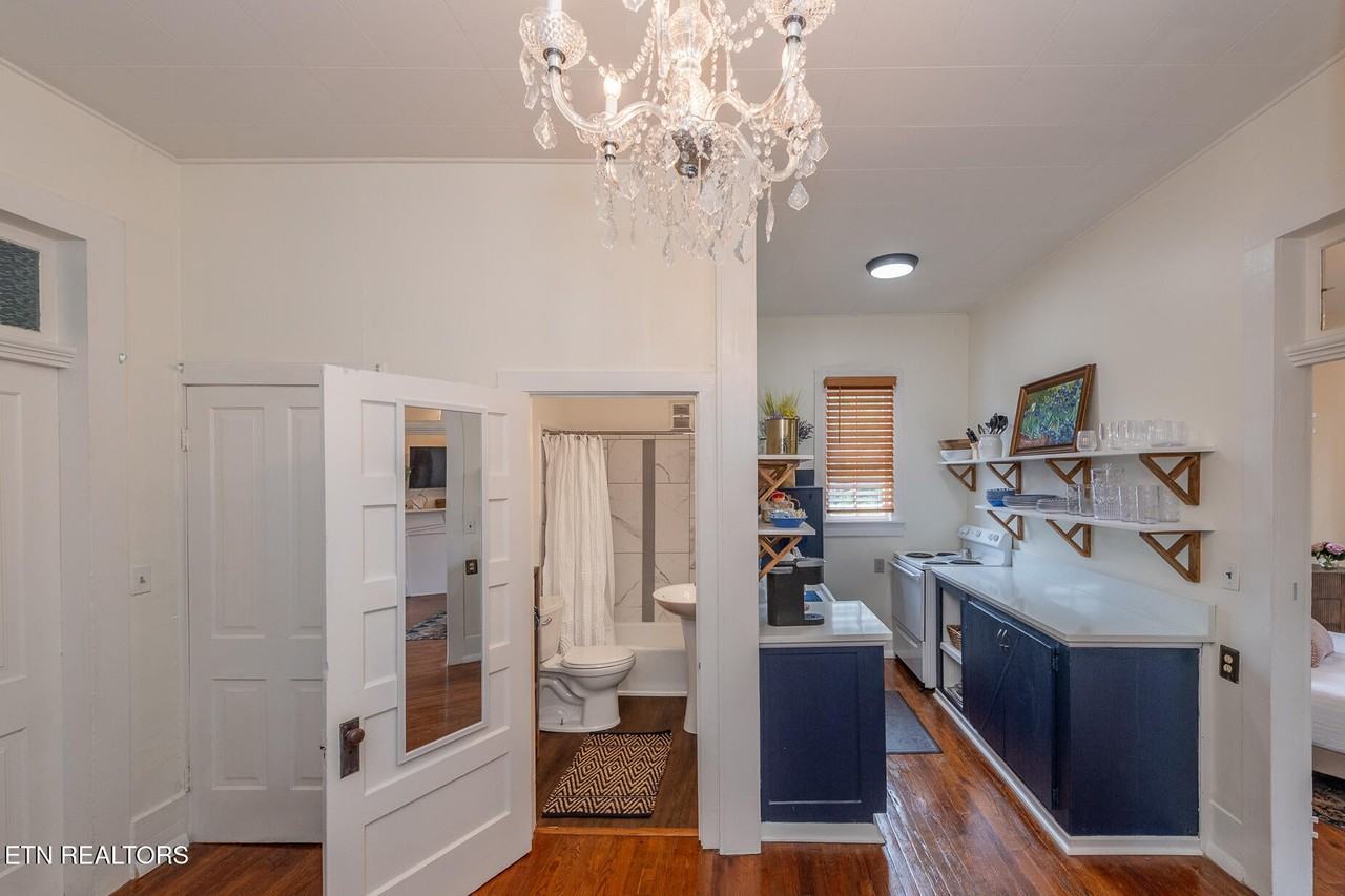 411 North 3rd Street - Photo 7 of 11