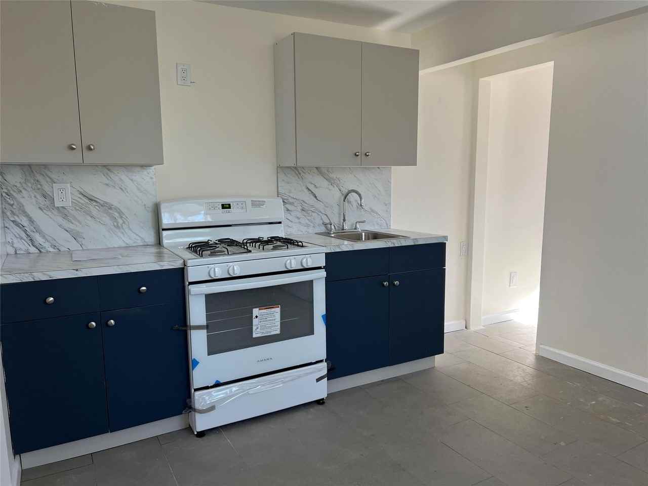 16 Birch St - Photo 2 of 22