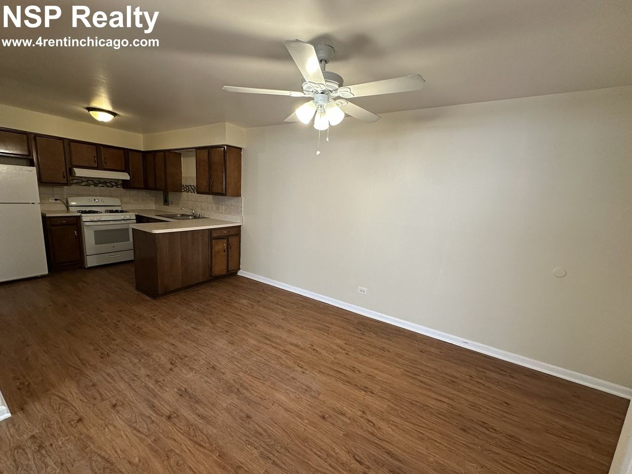 610 N Lincoln Ave #104 - Photo 4 of 10