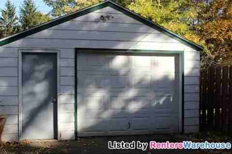 3331 Virginia Ave S - Photo 2 of 8