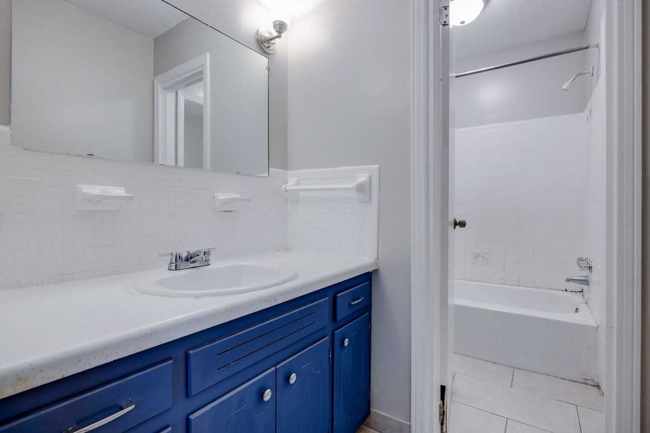 Peabody and Dudley - Photo 3 of 14