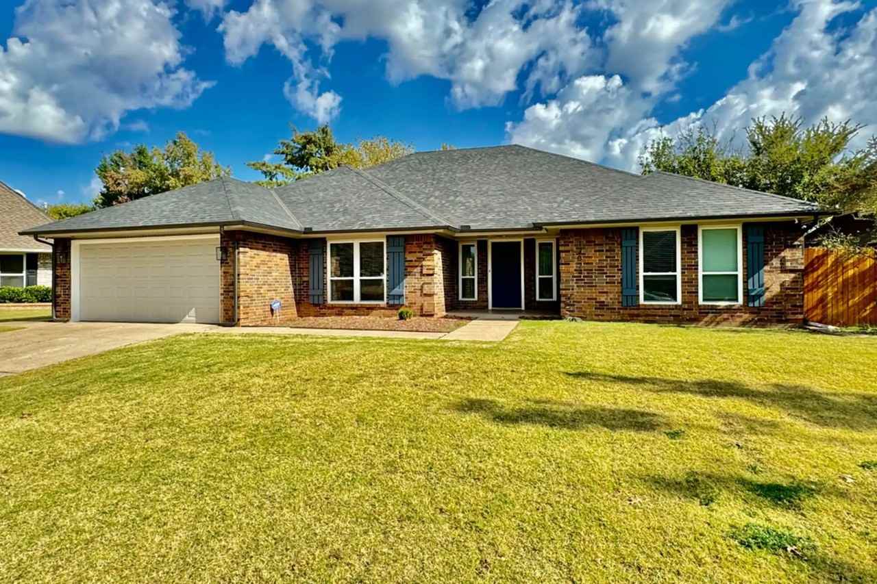 12024 Dover Dr - Photo 2 of 43