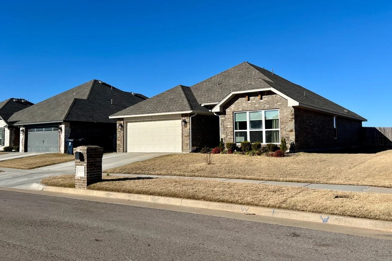 1113 Sw 140th St - Photo 3 of 26