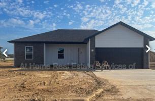 featured image of 112 W Bluegrass St
