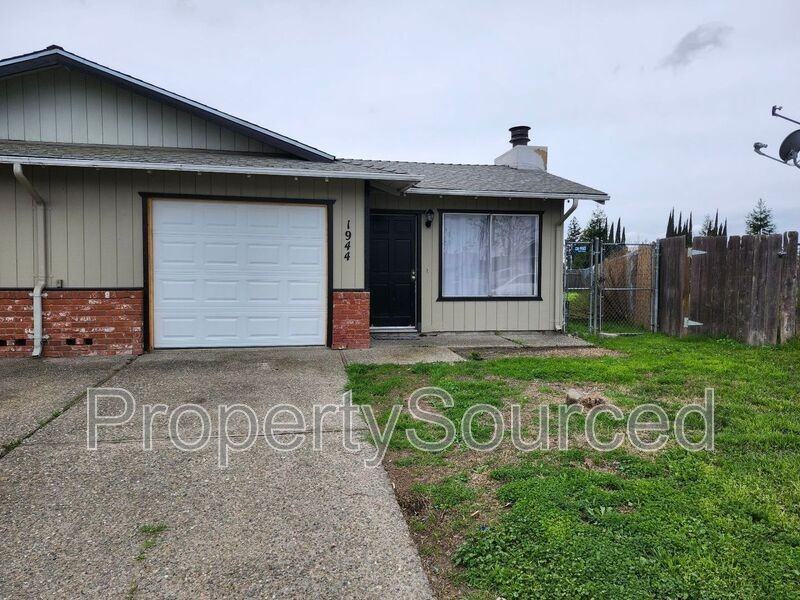 1944 Hickock Ct - Photo 2 of 17